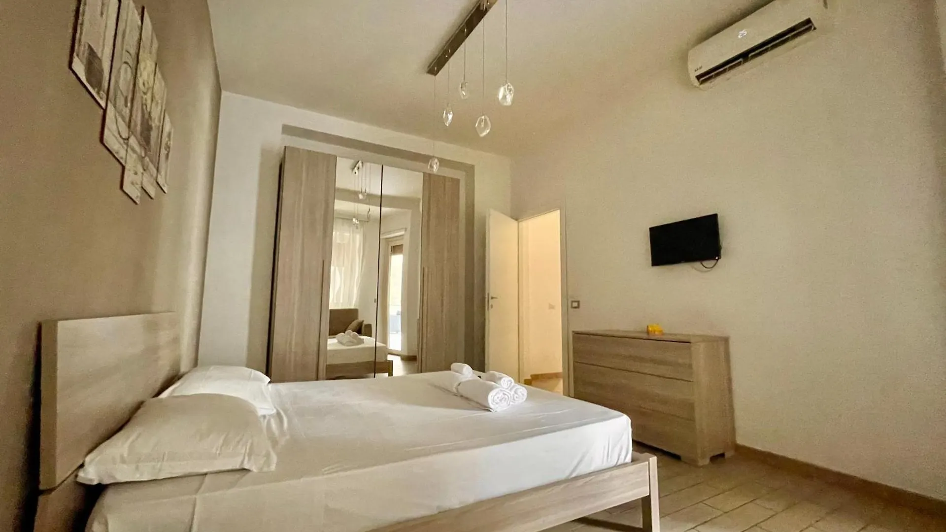 Domus Laterani By Jfm - Comfortable Apartment Big Terrace Colosseo Roma Italia