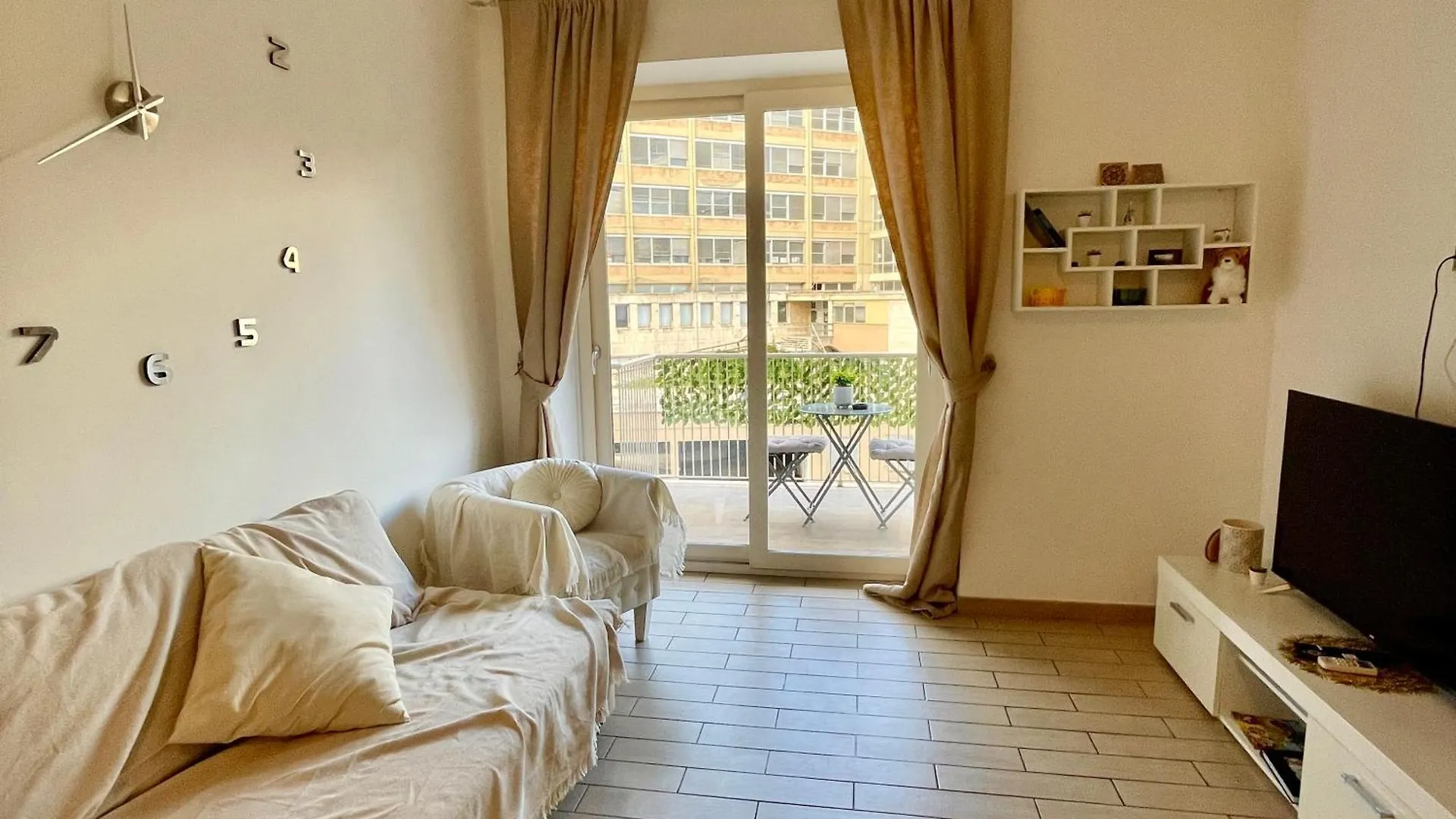 Domus Laterani By Jfm - Comfortable Apartment Big Terrace Colosseo Roma Italia